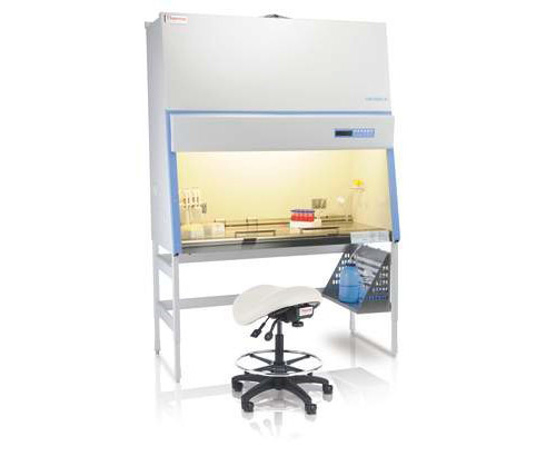 - 符合Class II Type A2及NSF/ANSI 49國際標準認證
- 低噪音直流變頻雙馬達
- SmartFlow 即時調控氣流
- SmartClean設計，易於清潔前窗玻璃
- 10度傾斜工作窗口，減少擾流產生