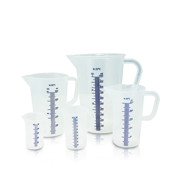 PP材質
燒杯具嘴,握柄,傾倒方便
半透明
刻度為藍色刻劃,清析易讀