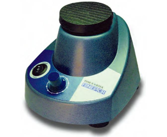 ◎    震動範圍：4mm
◎    震動速度0~3000rpm
◎    機器大小：W145mm ×D175mm ×H140mm
◎    重量：1.9 Kg
◎    電源供應：AC110V/220V/230V(CE)~50/60HZ
◎    兩種模式操作：Continue及 Touch
◎    使用時紅色指示燈號會自動顯示
◎    附有震動吸收墊，可降低噪音並有止滑之功能
◎    可適合各種試管之震盪混合
◎    橡膠操作平台之更換簡便，且不易毀損
◎    可操作250ml flask及各式試管
◎    特殊設計的盤面附有一條橡皮環可固定1.5ml 或15ml離心管持續進行震盪混合
◎    運轉穩定，安靜無噪音